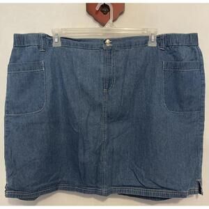 Essentials Women’s Size 26/28 Blue Denim-Style Cotton Knee-Length Skort! A4393